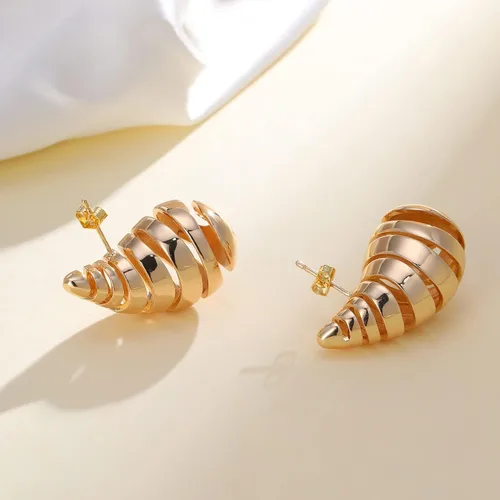Vista 6 de Apsvo Aretes de gota en espiral gruesos de oro, aretes colgantes ligeros, aretes de lágrima de moda, hipoalergénicos, chapados en oro, joyería