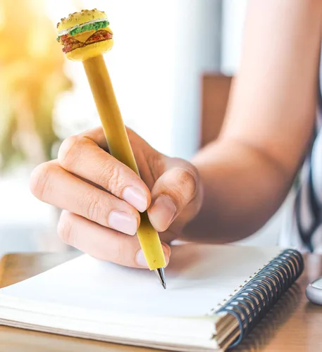 Vista 8 de Cheeseburger - Bolígrafo novedoso y divertido y único, suministros de oficina para niños y adultos, bolígrafo colorido de escritura de comida