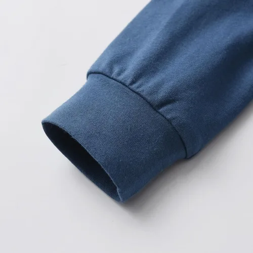 Vista 4 de Conjunto de 2 piezas de ropa para bebés recién nacidos, sudadera con capucha y pantalones largos de camuflaje, 2 piezas para otoño e invierno