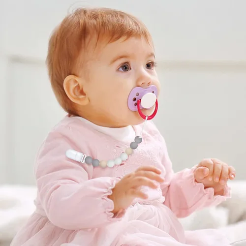 Vista 6 de Paquete de 2 clips para chupetes para bebés niños y niñas (gris verde)