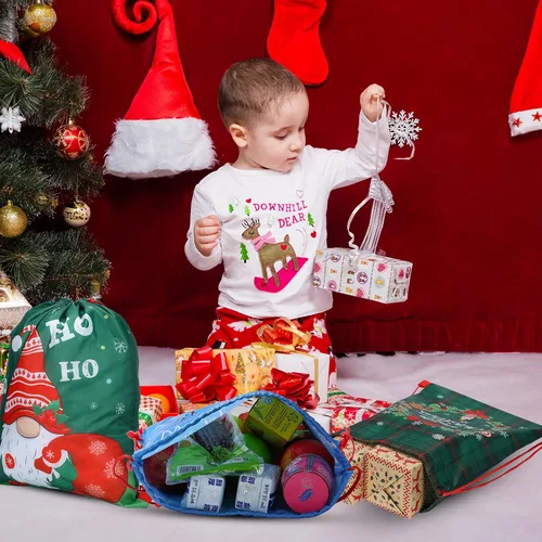 Vista 5 de Xuniea 12 bolsas de recuerdos de fiesta de Navidad para niños, mochila con cordón de Papá Noel, golosinas de Papá Noel, bolsas de regalo, regalos
