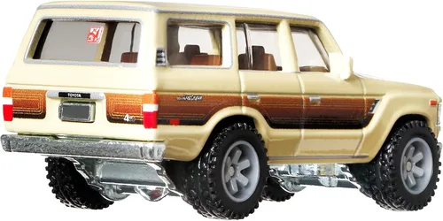 Vista 2 de Hot Wheels Vehículos de leyendas del circuito cultural del automóvil para niños de 3 años en adelante, colección premium de vehículos a escala 1:64