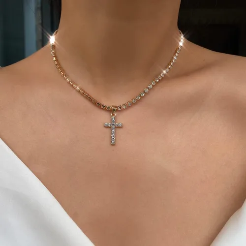 Vista 7 de Zehope Gargantilla de diamantes de imitación con cruz de cristal dorado, collares con colgante de cruz y cadenas de joyería para mujeres y niñas