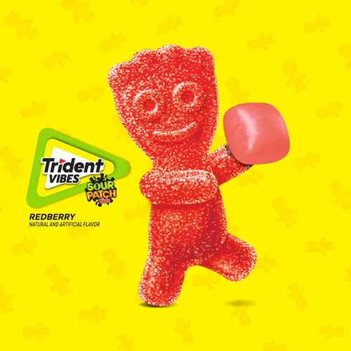 Vista 4 de Trident Vibes SOUR PATCH KIDS Redberry - Goma de mascar sin azúcar, botella de 40 piezas (paquete de 2)