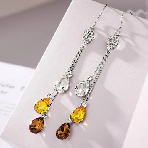Vista 3 de Neoglory aretes colgantes de cristal hechos con elemento Swarovski, tres colores, 3.14 pulgadas