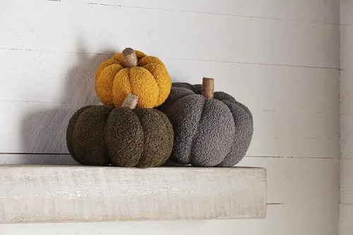 Vista 3 de Mud Pie, Gris, decoración de calabaza fáblica de oveja grande, 10 x 10 pulgadas de diámetro