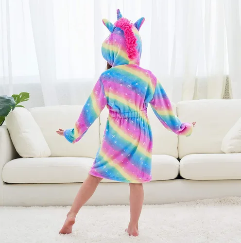 Vista 4 de Doctor Unicorn - Bata de baño suave con capucha de unicornio y estampado de galaxia para niña
