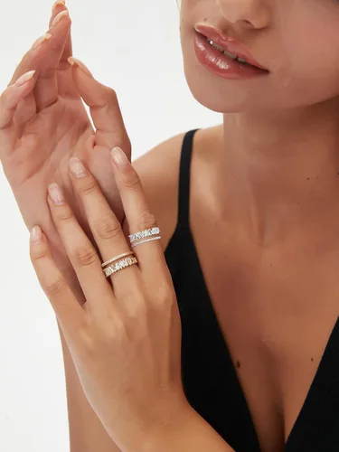 Vista 5 de VOPIPO Anillo abierto de hoja de circonita cúbica ajustable chapado en oro de 18 quilates, delicado doble circonita cúbica, ramas de olivo, anillos