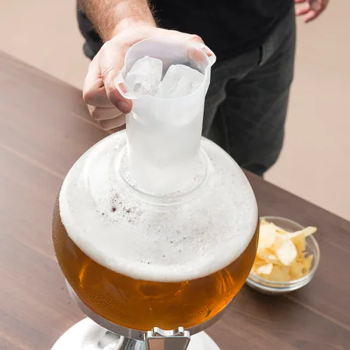 Vista 6 de Dispensador de Cerveza Refrigerante Ball InnovaGoods