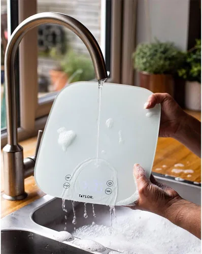 Vista 4 de Taylor Básculas profesionales digitales de cocina, compactas estándar profesional con precisión y diseño impermeable con función de tara, vidrio