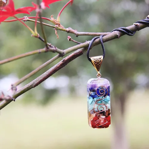 Vista 4 de Orgone Chakra Pendant 7 Chakra Stones Necklace Orgonite Pendant with Adjustable Cord Crystals Necklace for Women Men