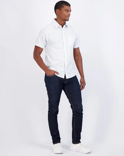 Vista 5 de Paquete de 3 camisa clásica de manga corta con botones y bolsillo frontal para hombre (disponible en tallas grandes y altas)