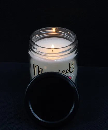 Vista 2 de Vela de boda para mujeres casadas como follar, divertida idea de felicitación para pareja recién casada, hermana, mejor amiga, novia, 9 onzas, idea