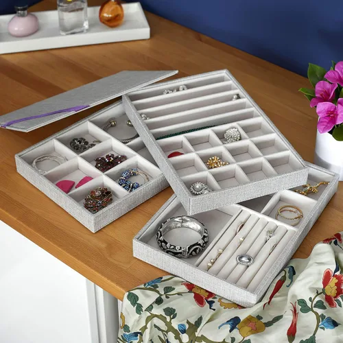 Vista 6 de Household Essentials Juego de bandeja organizadora de joyas gris con tapa extraíble