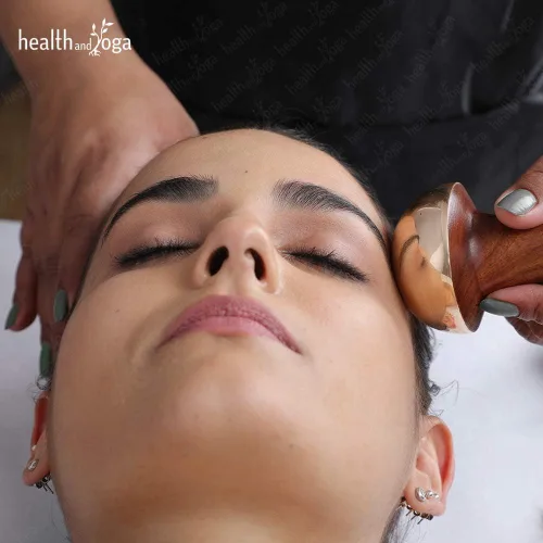 Vista 10 de SoulGenie HealthAndYoga™ BronzLift Kansa Masajeador facial y vial de prueba de aceite facial Kumkumadi - Kansa Wand Ayurveda Beneficios del bronce
