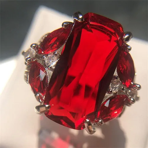 Vista 4 de Anillo de plata de ley 925 de lujo para mujer, rectángulo brillante, gema roja, anillo de princesa, ojo de caballo, anillo de rubí de ojo
