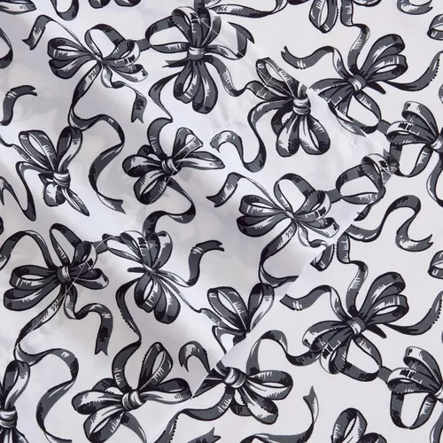 Vista 4 de Betsey Johnson - Juego de sábanas de tamaño individual, ropa de cama de microfibra con estampado Nerdy Teddies con sábana bajera de bolsillo