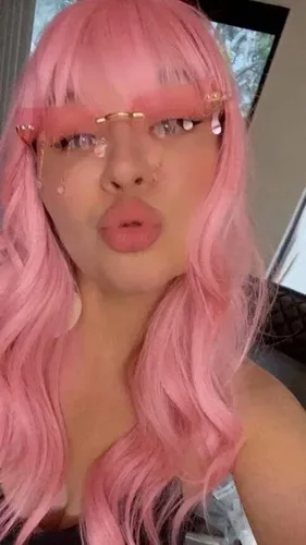 Vista 2 de Kepoita Gafas de sol sin montura para mujer, con borlas, para fiesta de Halloween, rave, divertidas, sin marco, lentes irregulares, Rosado