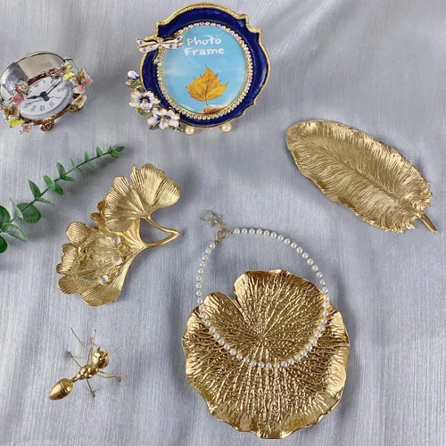 Vista 6 de Plato de Joyería de Metal, Pequeño Organizador de Joyería con Soporte de Anillo en Forma de Hoja, Bandeja de Baratija para Tocador Regalos