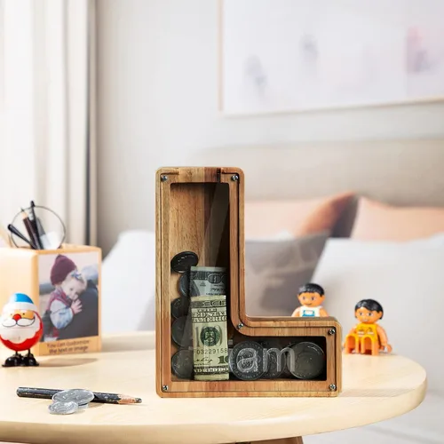 Vista 4 de Alcancía con nombre personalizado, 26 letras láser con texto personalizado, banco de monedas de madera, significado educativo, alcancía con nombre