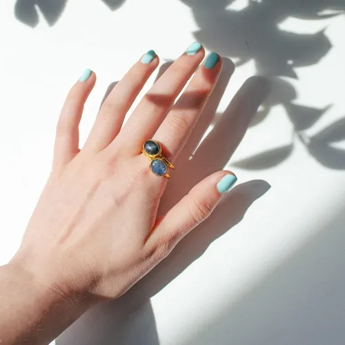 Vista 115 de Oval Birthstone Ring Bezel Set in Vermeil Gold, Sterling Silver, or Rose Gold, Stacking Birthstone Ring [rOMB]