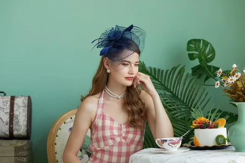 Vista 3 de Sombreros inspirados en el estilo de los años 20 y 50, sombrero pastillero, sombrero de cóctel, fiesta de té, sombrero con velo para niñas y mujeres