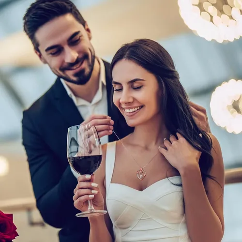 Vista 3 de Iefil Collar de corazón rosa para mujer, plata de ley 925, collar con letra inicial de corazón rosa para mujer, joyería para el día de San Valentín