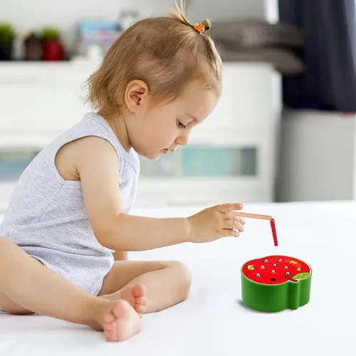 Vista 4 de STOBOK Juguete magnético de manzana, juguete Montessori de madera para habilidades motoras finas, divertido juego de captura de insectos para niños