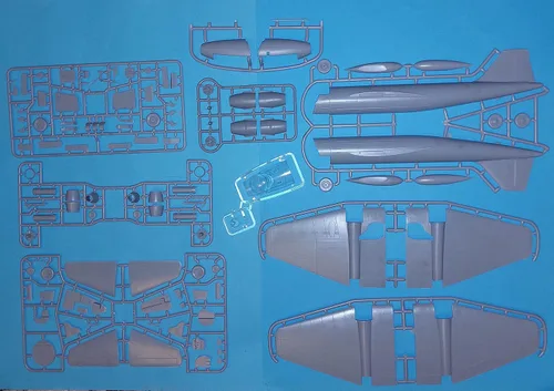 Vista 4 de AMP 72-018 - 1/72 Inglés Eléctrico Canberra B2, Escala de Plástico Modelo Kit