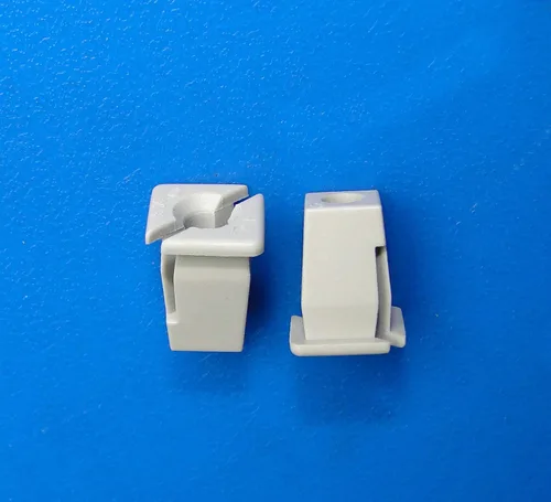 Vista 97 de Autobahn88 - Clip de remache tipo push-in para parachoques, compatible con Renault (OEM: 054000001R) (Paquete de 20)