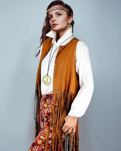 Vista 6 de Conjunto de disfraz hippie de los años 70 para mujer, chaleco bohemio con flecos, pantalones acampanados, signo de la paz y aretes, para fiesta