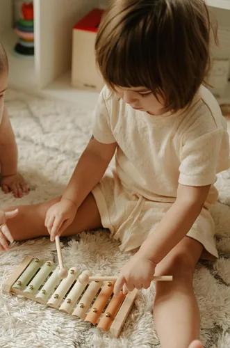 Vista 7 de Paquete de xilófono de madera y cuatro en una fila, juegos Montessori-Estéticos, ideas de juguetes de aprendizaje y desarrollo para niños pequeños