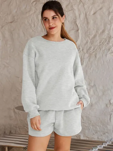 Vista 2 de AUTOMET Conjunto de 2 piezas para mujer, conjunto de descanso de dos piezas, conjunto de sudadera a juego, cómodo, conjunto corto, ropa de moda