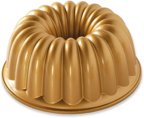 Vista 2 de Nordic Ware Elegant Party Molde de tubo tipo bundt, 22.3 cm x 9.3 cm, dorado
