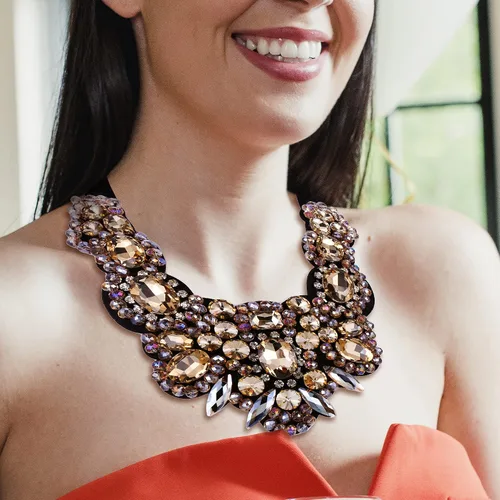 Vista 4 de Flyonce Collar de cristal con diamantes de imitación para mujeres y niñas, bisutería