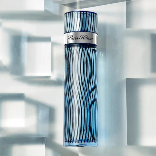 Vista 3 de Paris Hilton Man de Paris Hilton para hombre. Eau de Toilette en aerosol 1.0 onza