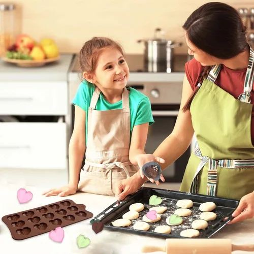 Vista 4 de Moldes de silicona para chocolate pequeños con forma de corazón de diamante, 4 paquetes (4 x 15 cavidades), para hornear bombas de chocolate, mini