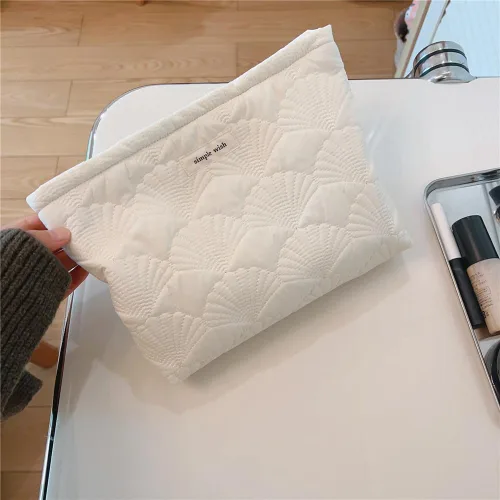 Vista 4 de RSRSLEII Bolsa de maquillaje acolchada de conchas de algodón, bolsa de aseo 01Blanco