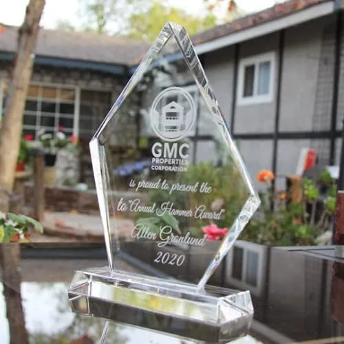 Vista 3 de Premio personalizado de cristal para empleados, apreciación de la jubilación, regalo único de jubilación para gerente, personal, premio