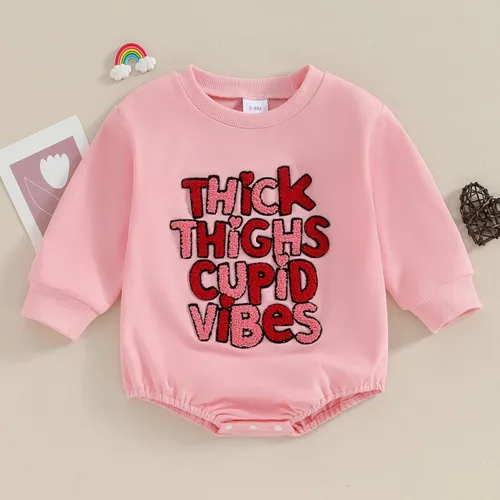 Vista 121 de SOLILOQUY Traje de manga larga con cuello redondo para el primer día de San Valentín para bebé niño y niña, mameluco de corazón de amor