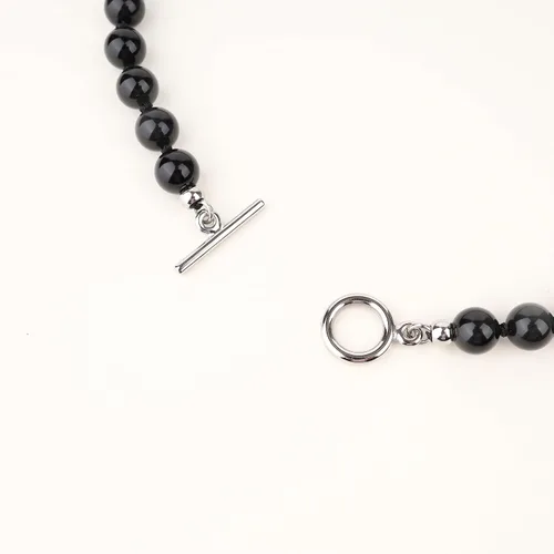 Vista 4 de GAVU Hand-knotted Stone Beaded Necklace for Men