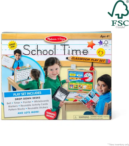 Vista 4 de ¡Melissa & Doug, hora de clases! Juego de aula de clases, puedes ser profesor o estudiante.