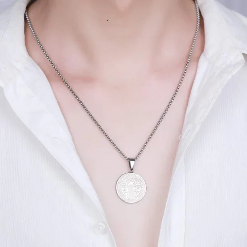 Vista 5 de Yonhon Collar de medalla de San Benito de acero inoxidable exorcismo católico regalo para hombres