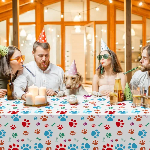 Vista 4 de Tegeme Mantel de plástico desechable con estampado de patas de perro de 54 x 108 pulgadas, 3 piezas, decoración de fiesta de cachorros para fiesta
