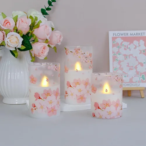 Vista 6 de Velas de cristal sin flama parpadeantes con control remoto y temporizador, flores de cerezo LED, cera real operadas por batería, juego de 3 velas