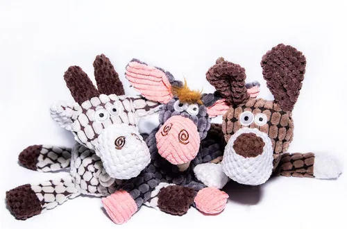 Vista 7 de Glow Pups Farm Animal Toys - Paquete de 3 juguetes para perros con chirriador, animal de granja de pana duradero, tiempo de juego interactivo