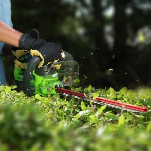 Vista 3 de Greenworks Cortasetos inalámbrico de 24 V 22 pulgadas, batería de 2.0 Ah y cargador incluidos