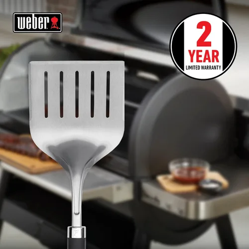 Vista 2 de Weber Espátula ancha para parrilla de precisión, espátula de barbacoa de acero inoxidable con borde biselado de 3 lados, mango antideslizante suave