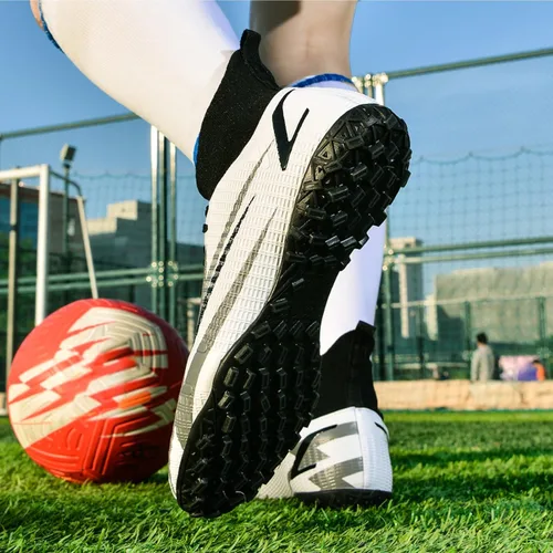 Vista 6 de Zquaus Botas de fútbol para hombre, zapatos de fútbol, zapatos de punta, zapatillas de deporte cómodas para adultos, atlético, al aire