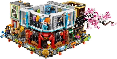 Vista 4 de LEGO NINJAGO Ninjago City 70620, 192 meses a 252 meses (4867 piezas)